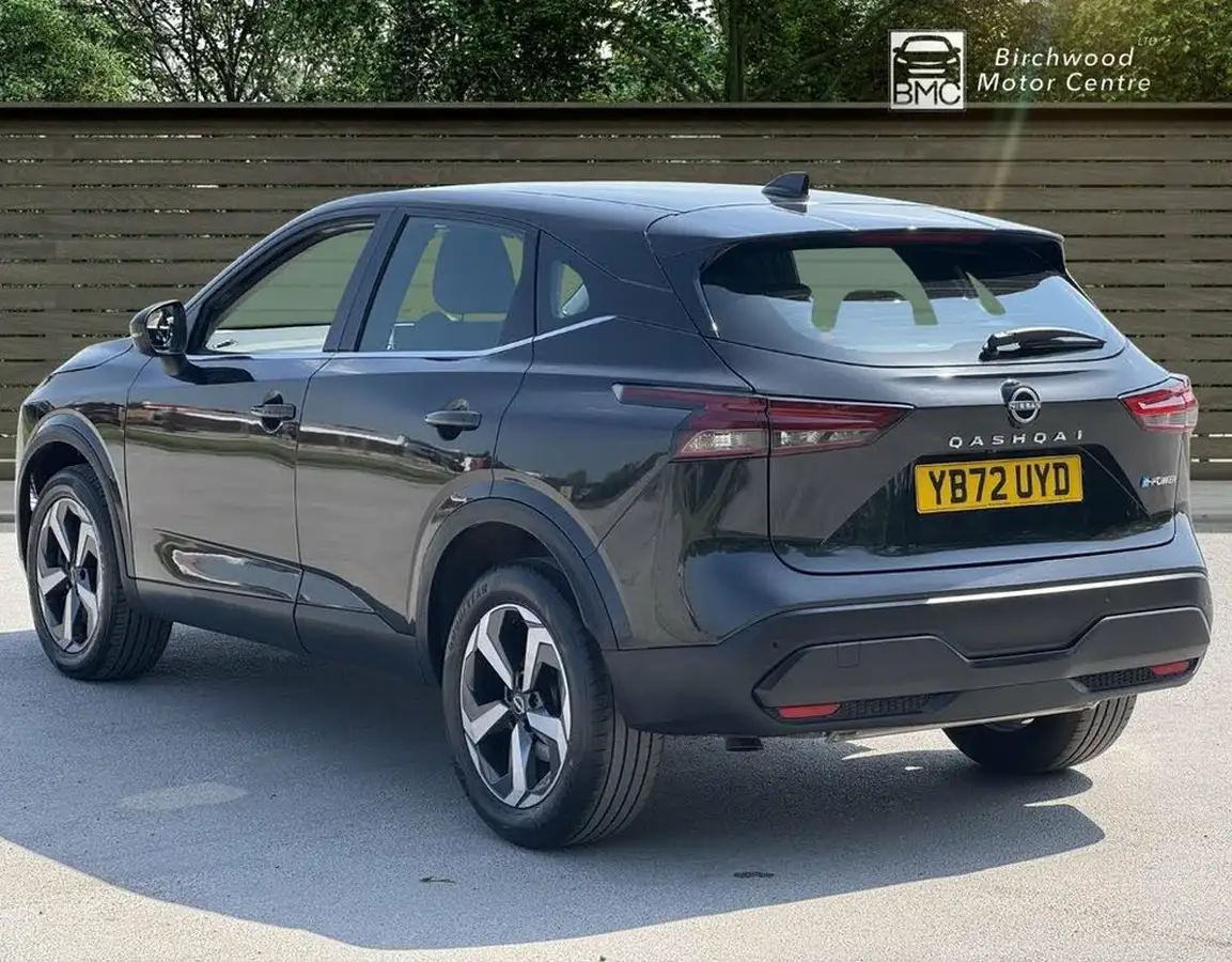 2022-nissan-qashqai-15-acenta-premium-big-4