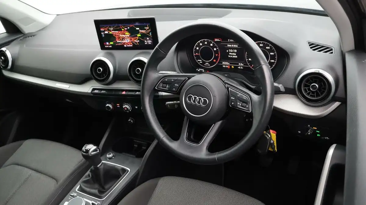 2022-audi-q2-10-30-tfsi-sport-big-9