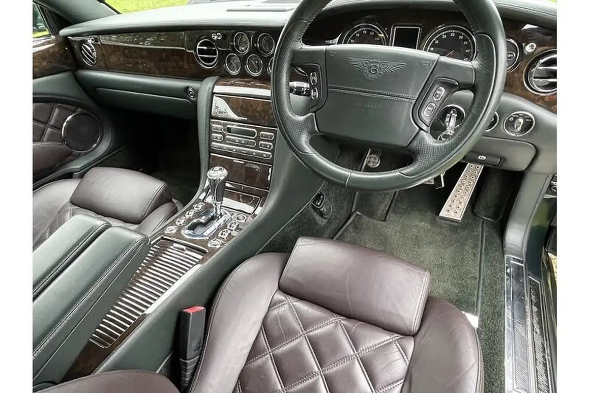 2008-bentley-brooklands-675-big-11