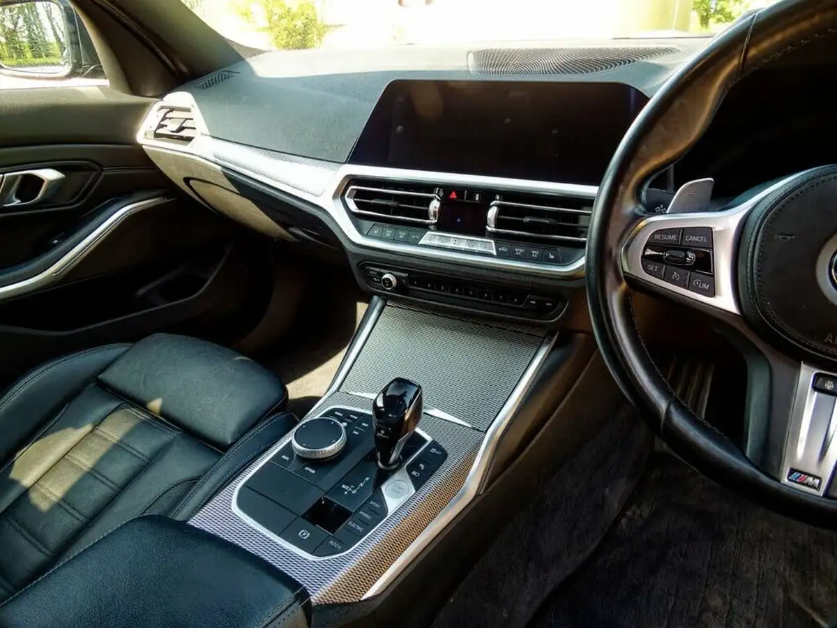 2019-bmw-3-series-20-330e-m-sport-plus-pack-big-36
