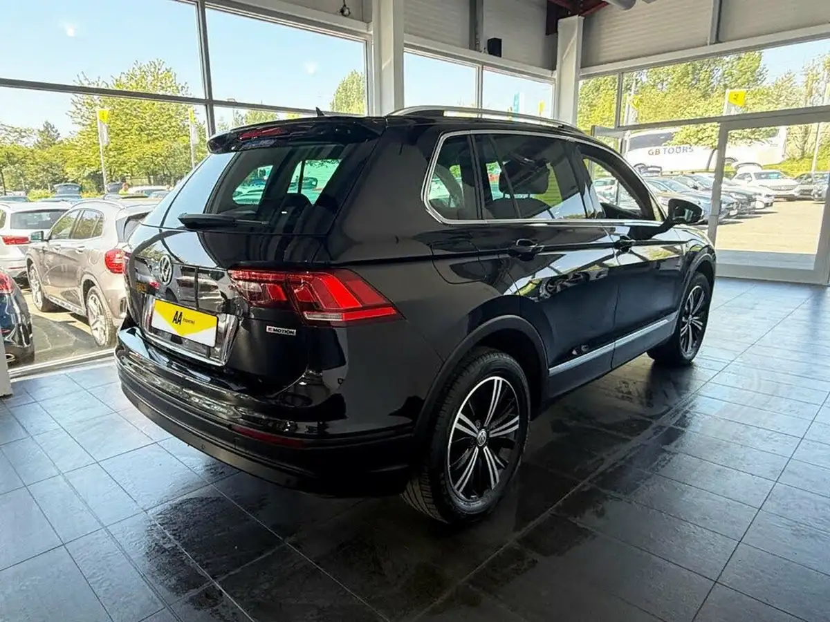 2018-volkswagen-tiguan-20tdi-se-navigation-150ps-4motion-ss-dsg-big-9