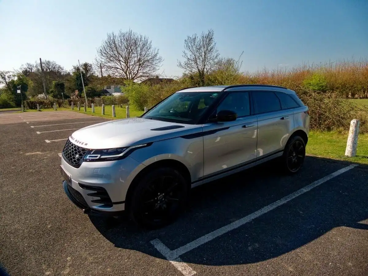 2019-land-rover-range-rover-velar-20-d180-r-dynamic-s-big-15