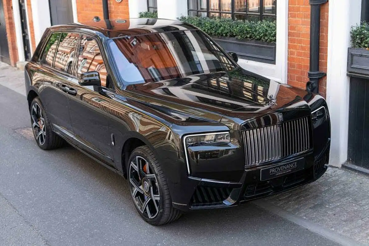 2024-rolls-royce-cullinan-675-black-badge-big-12