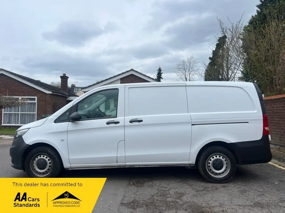 2021-mercedes-benz-vito-20cdi-114-progressive-l2-134bhpeu6dt-panel-1749cc-9g-tronic-big-5
