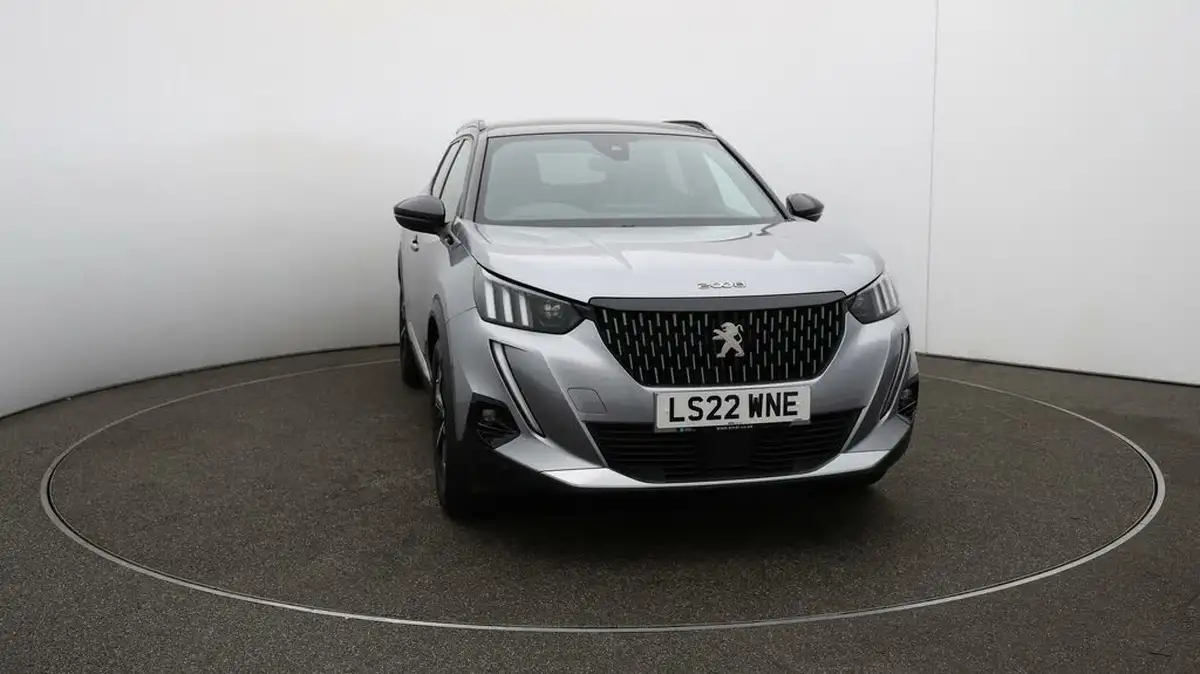 2022-peugeot-2008-suv-12-puretech-gt-big-33