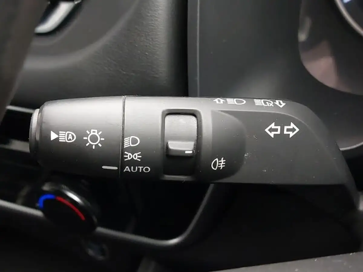 2021-nissan-qashqai-13-dig-t-visia-big-14