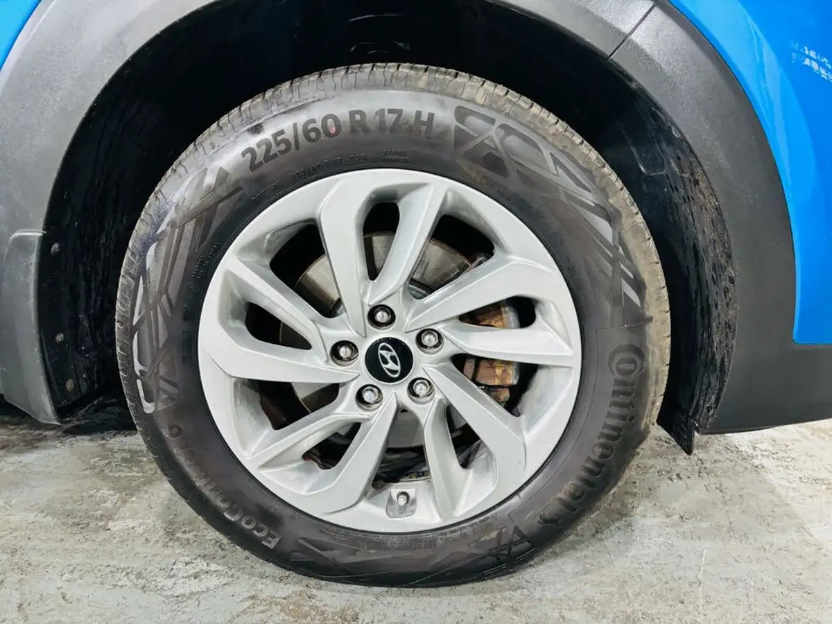 2017-hyundai-tucson-17crdi-blue-drive-se-nav-116ps-big-24