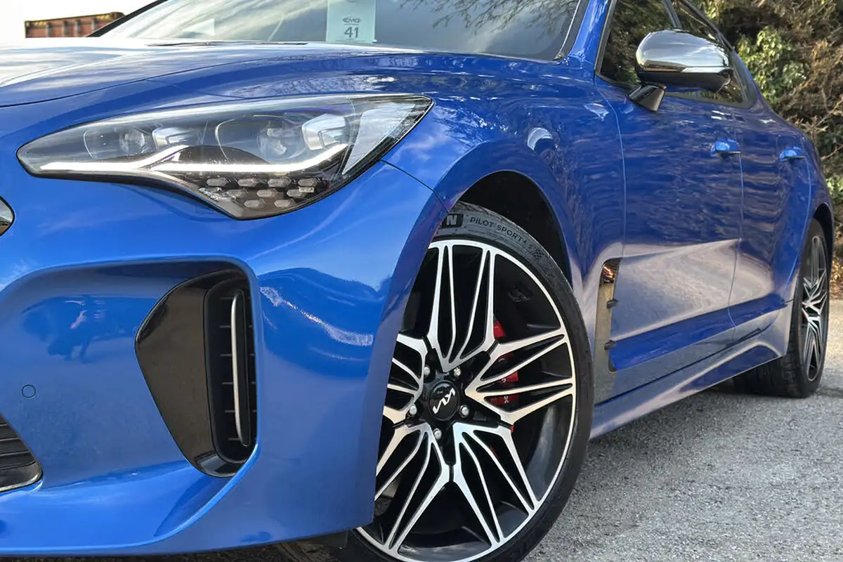 2022-kia-stinger-33-t-gdi-gt-s-big-26