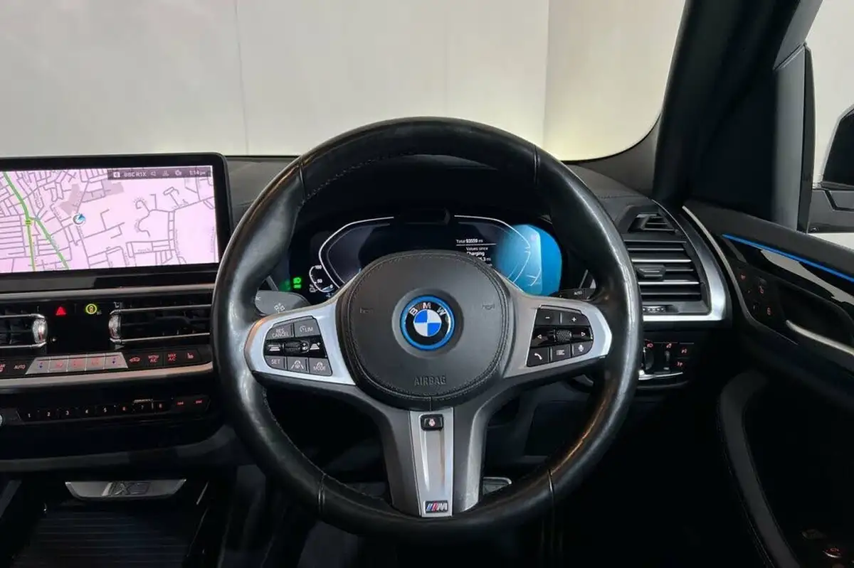 2022-bmw-ix3-e-m-sport-big-11