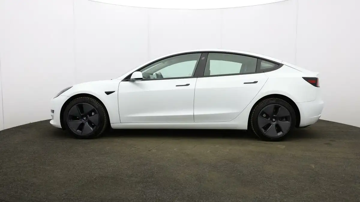 2021-tesla-model-3-e-standard-plus-big-62
