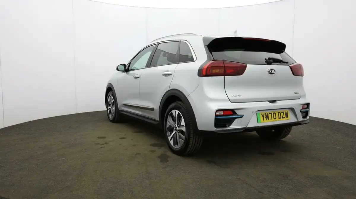 2021-kia-e-niro-ev-4-big-36