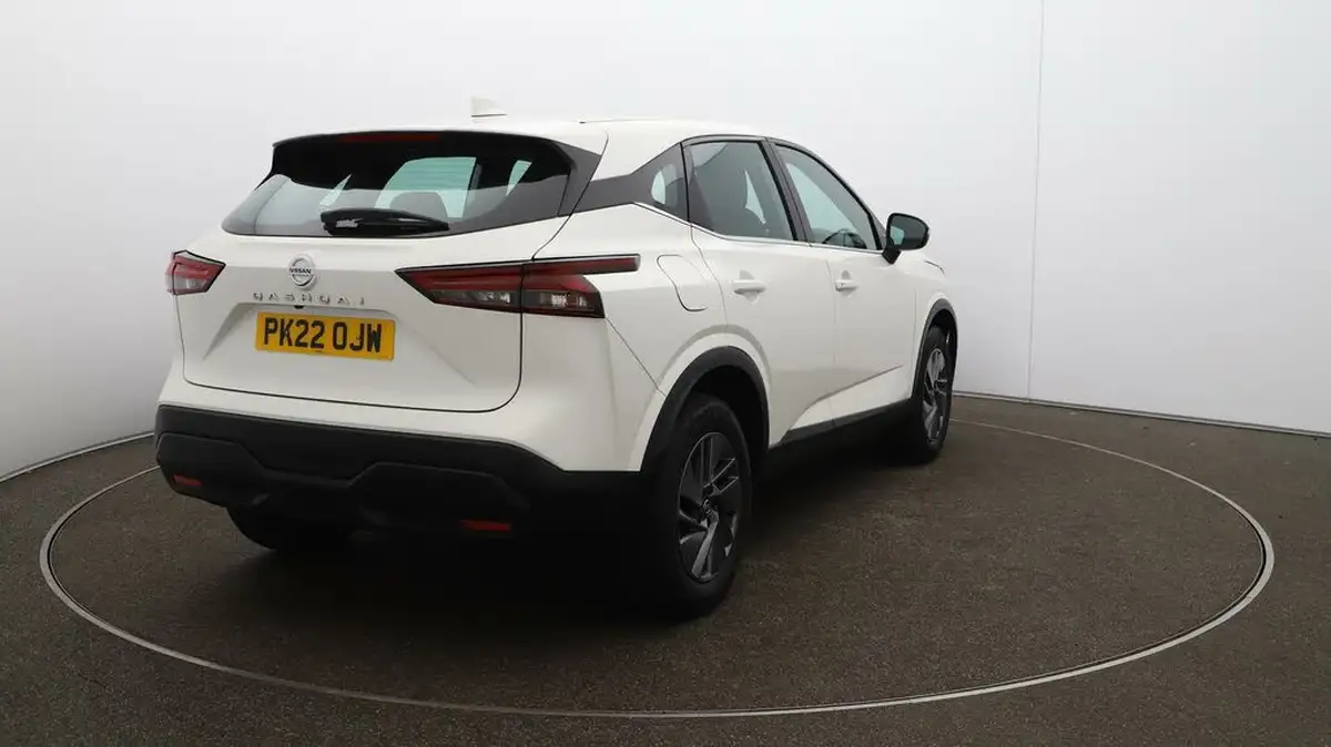 2022-nissan-qashqai-13-dig-t-acenta-premium-140ps-big-44
