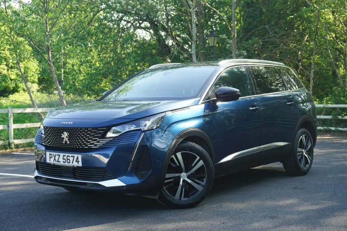 2021-peugeot-5008-suv-12-puretech-gt-big-8