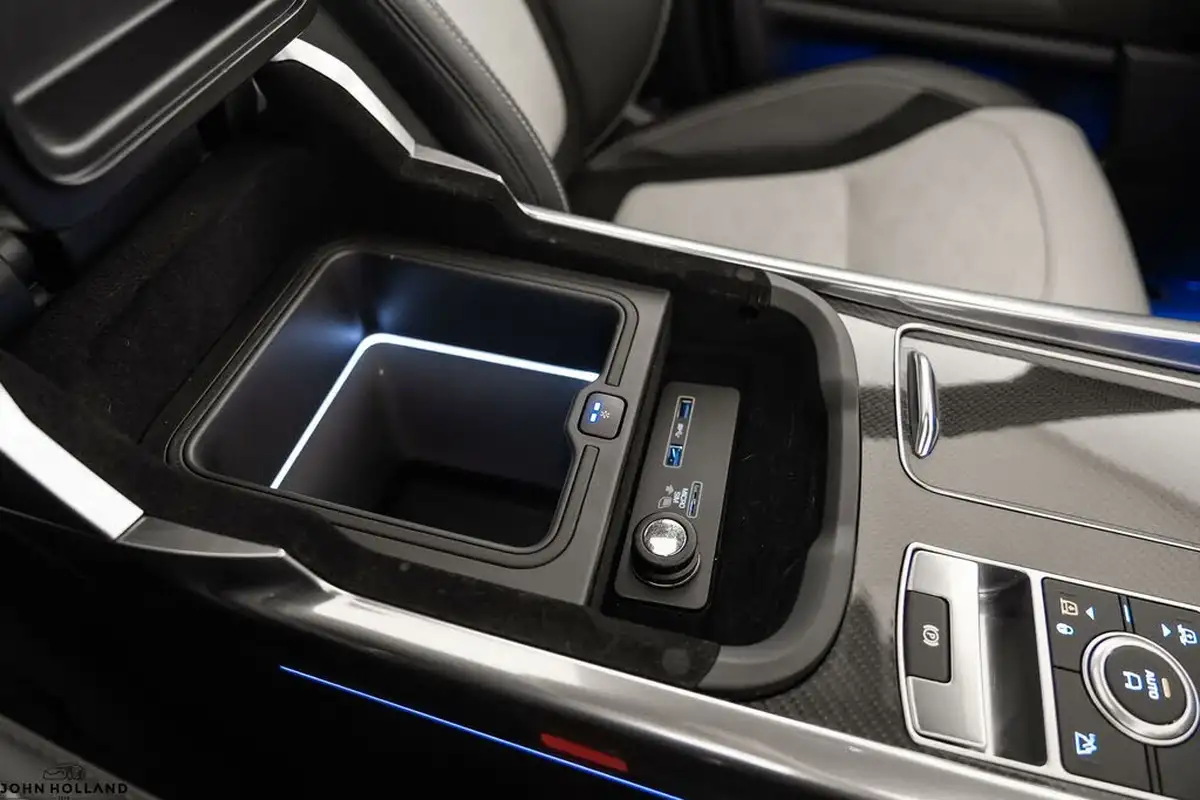 2022-land-rover-range-rover-sport-50-v8-p575-svr-carbon-edition-big-37