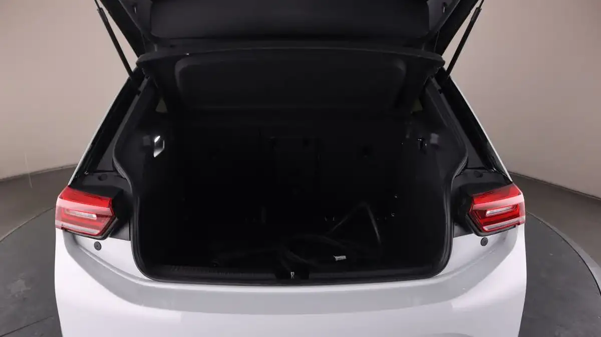 2020-volkswagen-id3-e-business-big-16