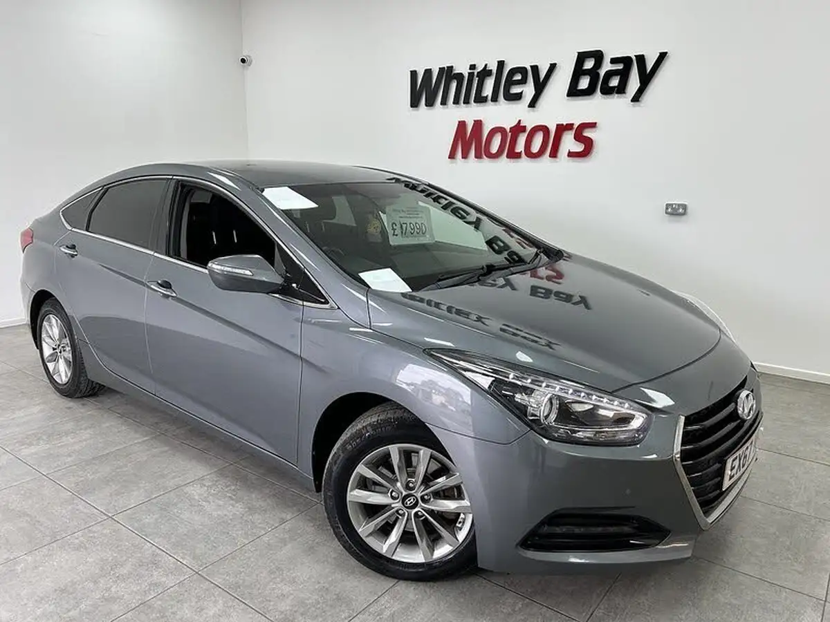2017-hyundai-i40-17crdi-se-nav-115ps-saloon-4d-big-0