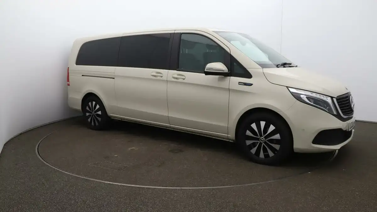2022-mercedes-benz-eqv-e-eqv-300-sport-big-38