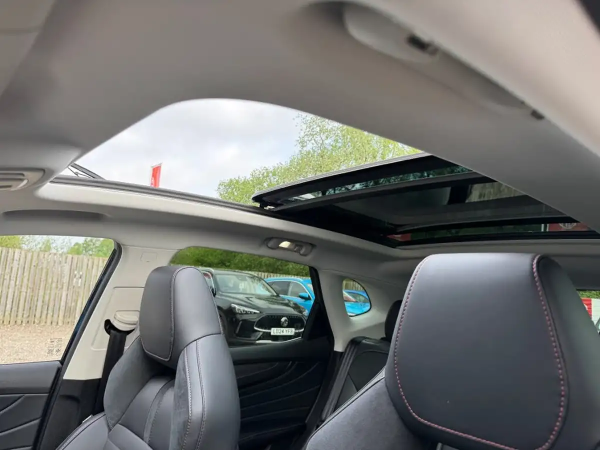 2023-mg-hs-15t-gdi-exclusive-258ps-plug-in-hybrid-auto-big-26
