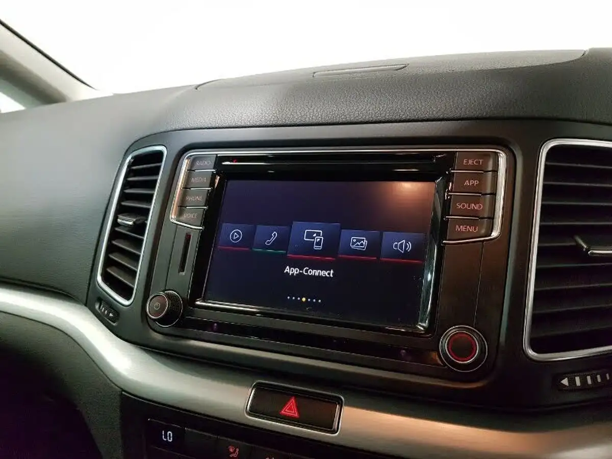 2018-volkswagen-sharan-20tdi-se-150ps-ss-dsg-big-10