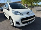 2011-peugeot-107-10-sportium-3d-small-0