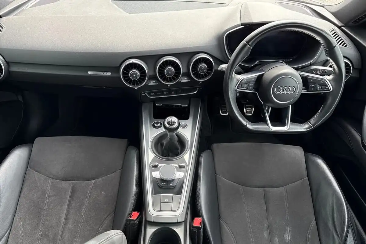 2016-audi-tt-coupe-18-tfsi-sport-big-28
