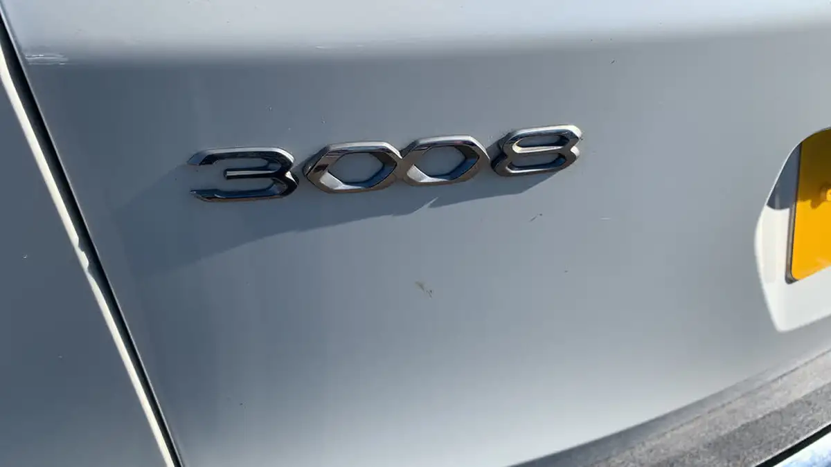 2022-peugeot-3008-suv-16-puretech-gt-premium-225bhp-hybrid-e-eat8-big-43