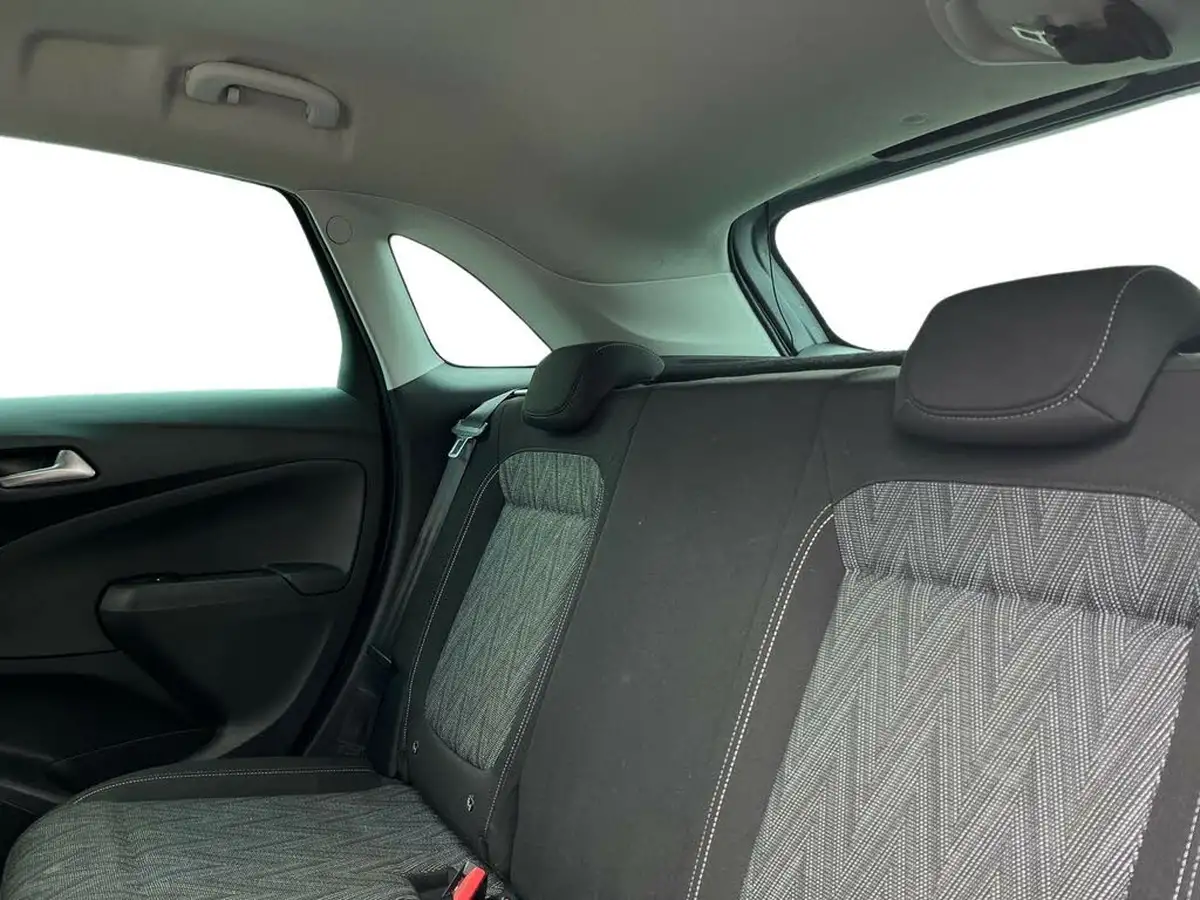 2020-vauxhall-crossland-x-12-griffin-110ps-big-8
