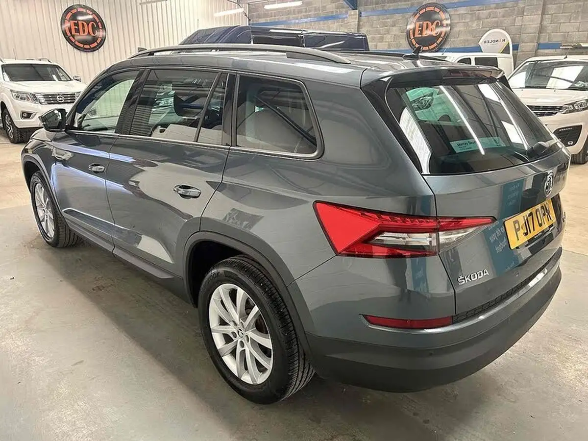 2017-skoda-kodiaq-20tdi-se-5-seatsss-dsg-big-5