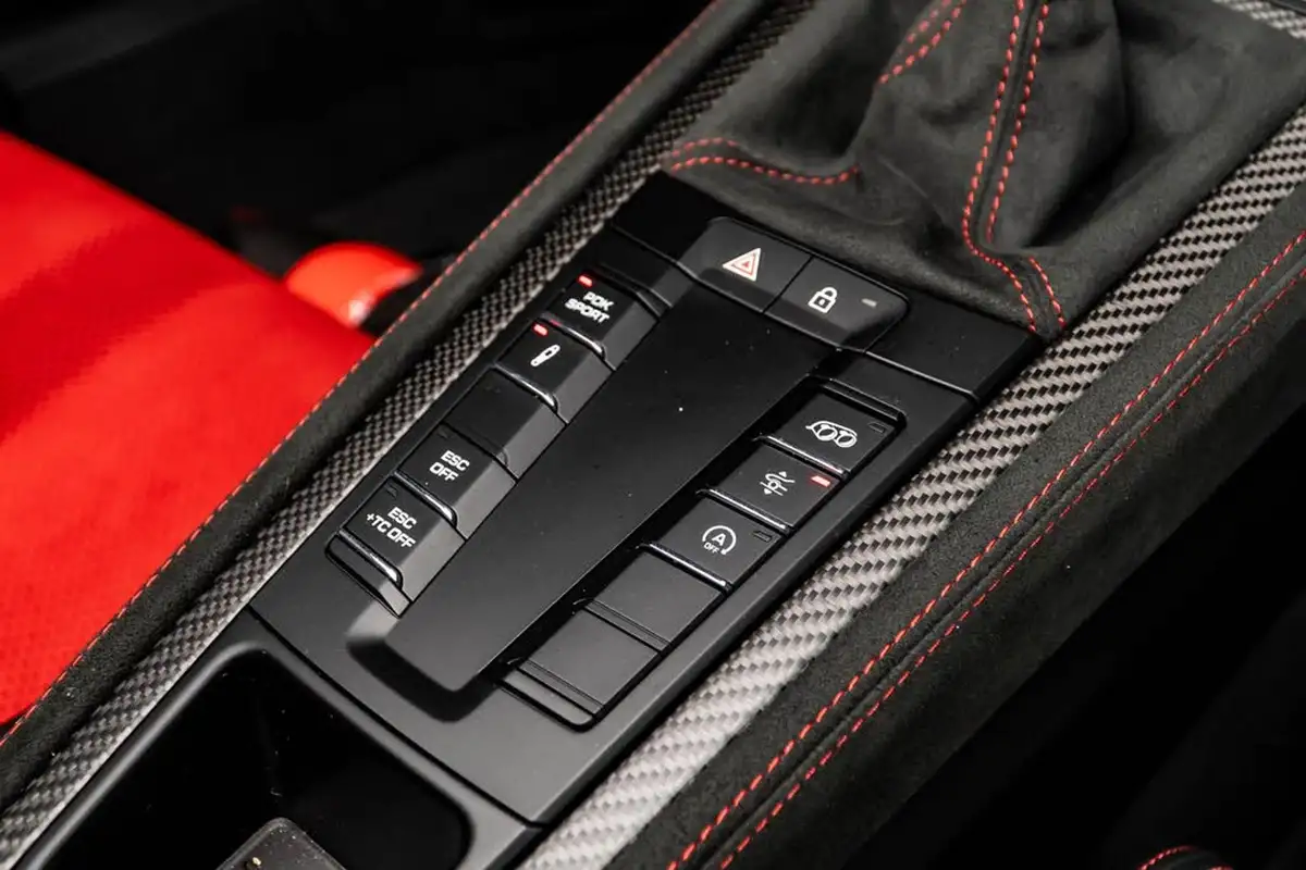 2024-porsche-boxster-718-40-spyder-rs-big-37