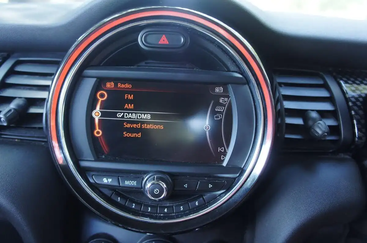 2015-mini-cooper-20td-cooper-sd-170bhp-ss-hatchback-5d-big-11