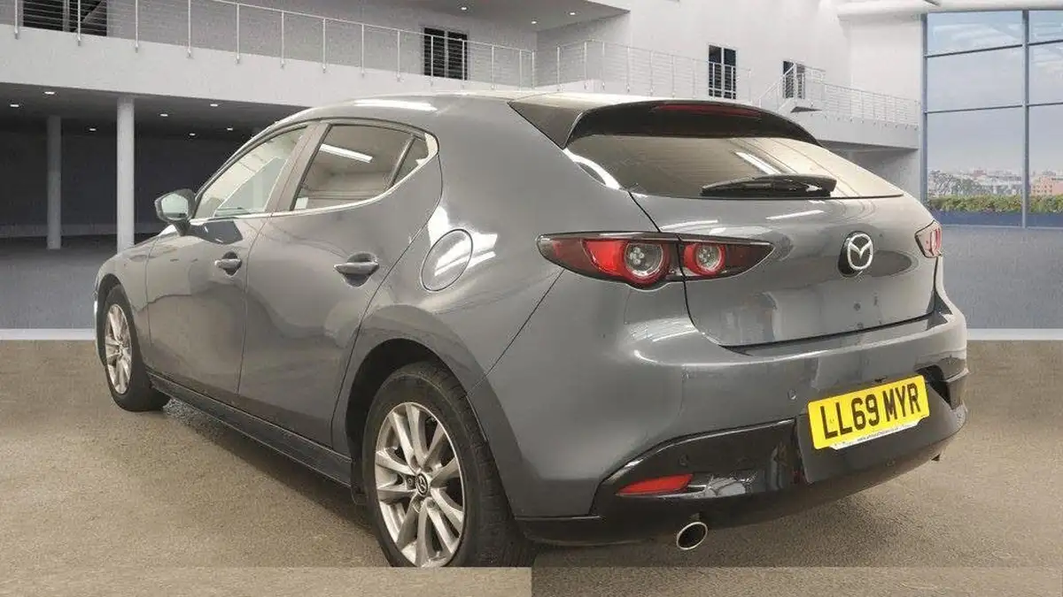 2019-mazda-mazda3-20-se-l-lux-122ps-hatchback-5d-big-4