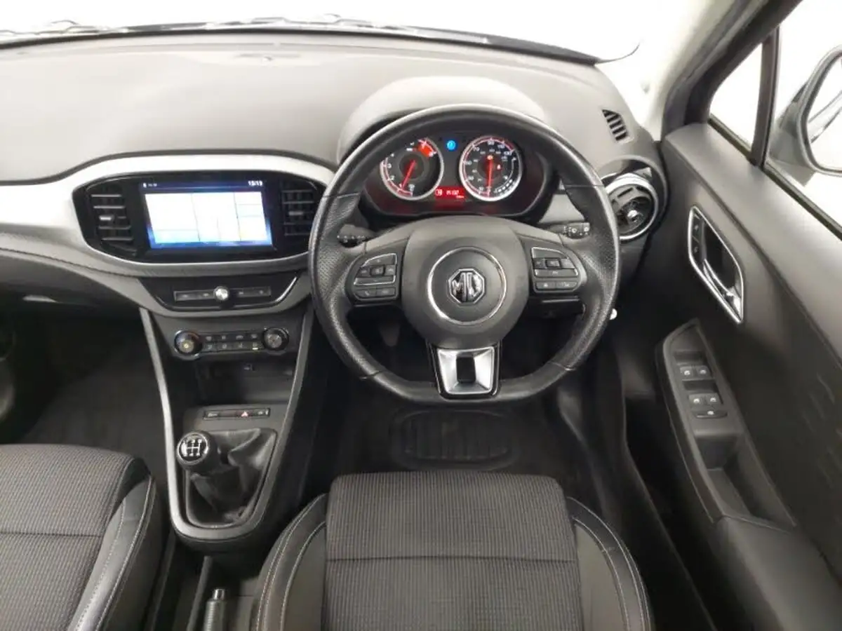 2021-mg-mg3-15-vti-tech-exclusive-nav-big-6