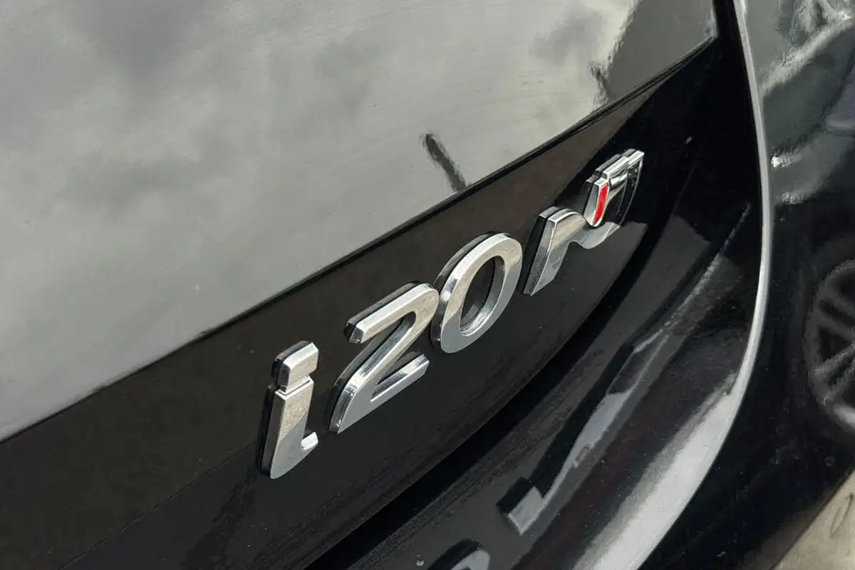 2022-hyundai-i20-n-16-t-gdi-big-19