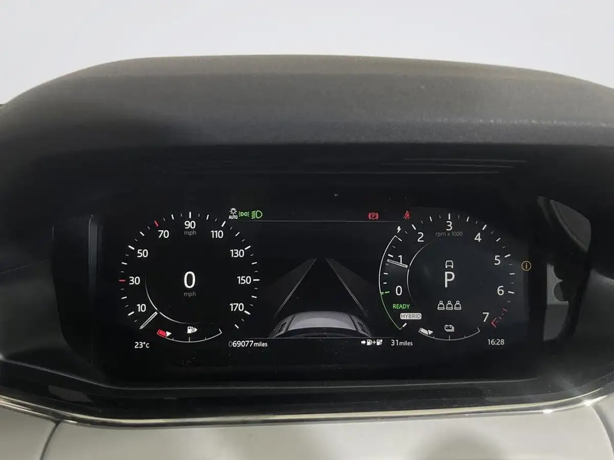 2021-land-rover-range-rover-evoque-15-p300e-r-dynamic-hse-big-17