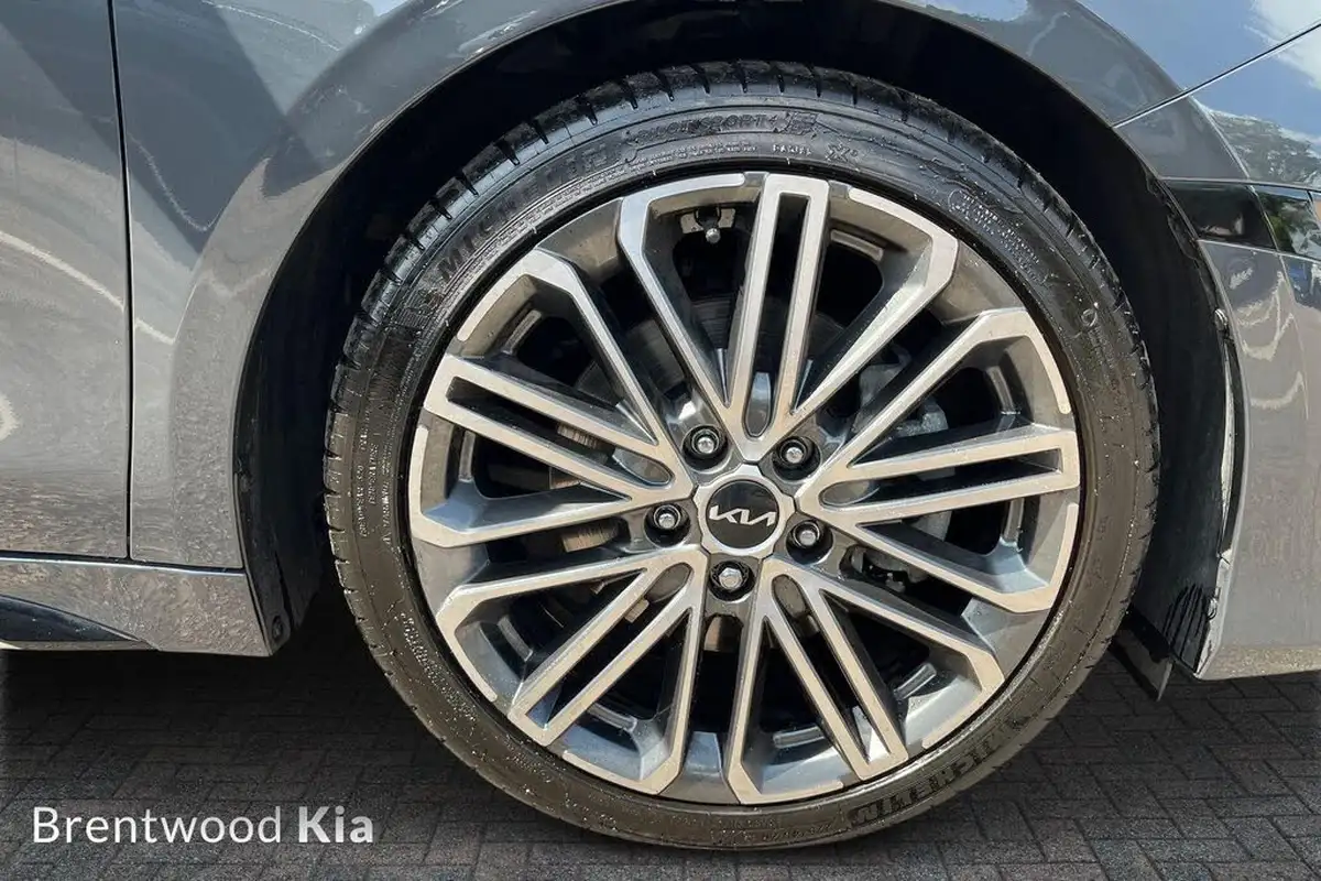 2025-kia-pro-ceed-15-t-gdi-gt-line-s-big-7
