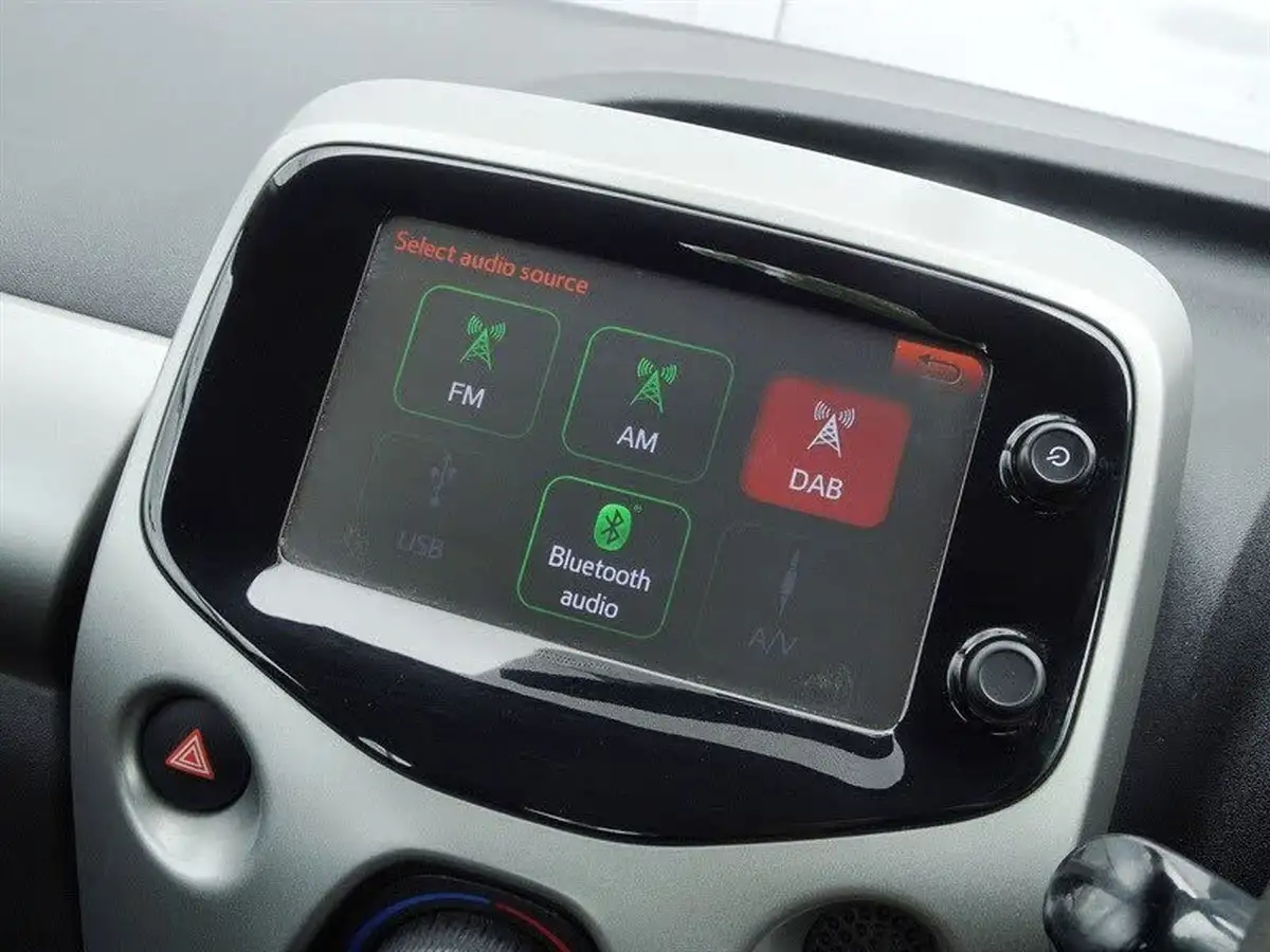 2016-citroen-c1-12-puretech-feel-82ps-5d-big-20
