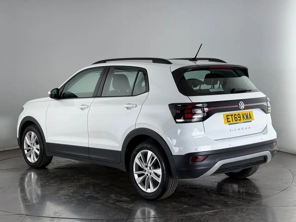 2019-volkswagen-t-cross-10-tsi-se-115ps-dsg-big-4