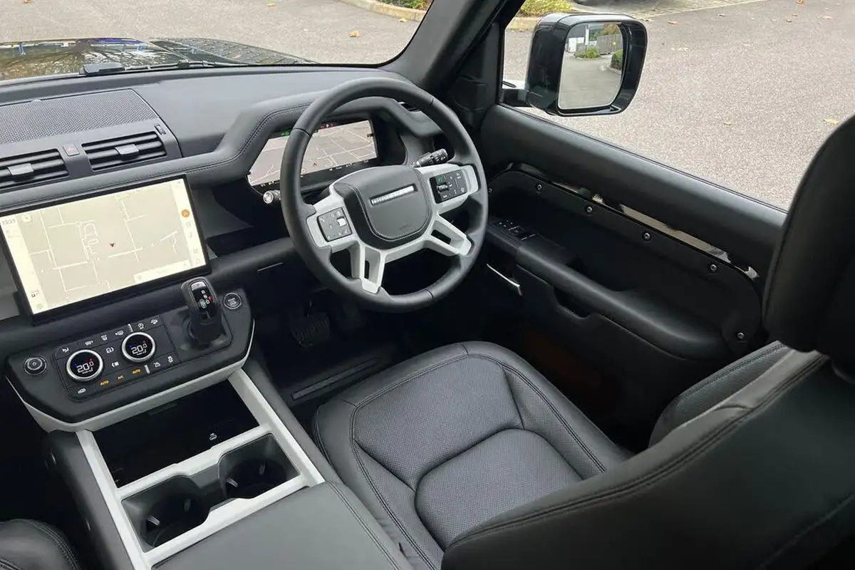 2024-land-rover-90-defender-30-d350-x-dynamic-hse-big-21