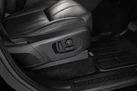 2020-land-rover-discovery-30-sd6-se-small-23