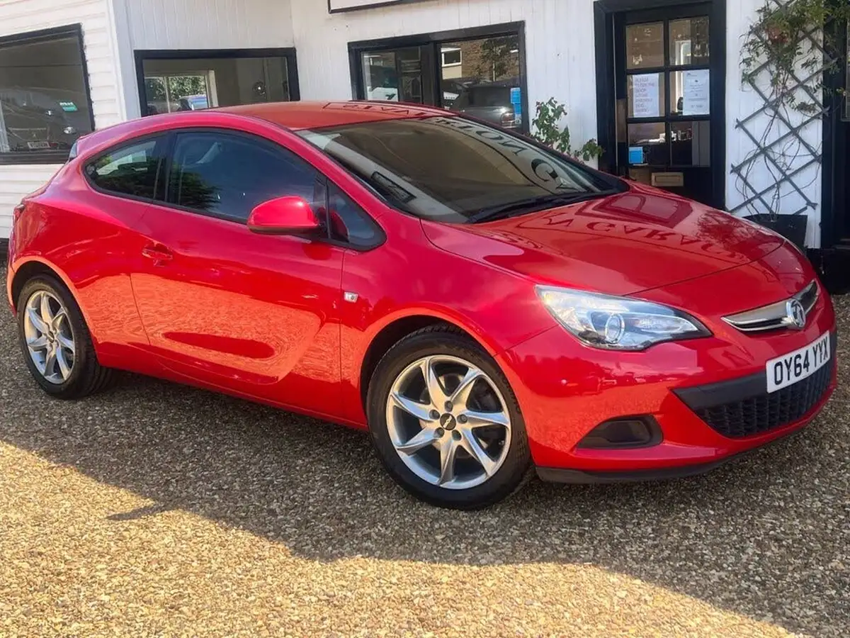 2014-vauxhall-gtc-14-sport-120ps-ss-big-3