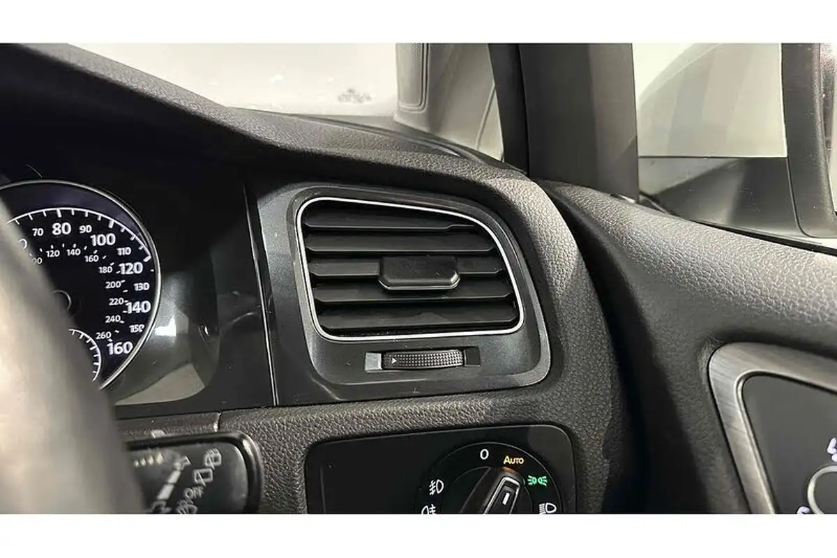 2019-volkswagen-golf-10-tsi-match-edition-hatchback-big-30