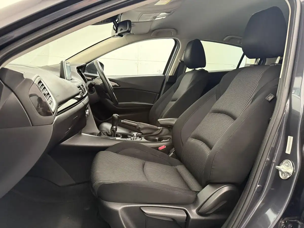 2016-mazda-mazda3-20-se-l-hatchback-5d-big-40