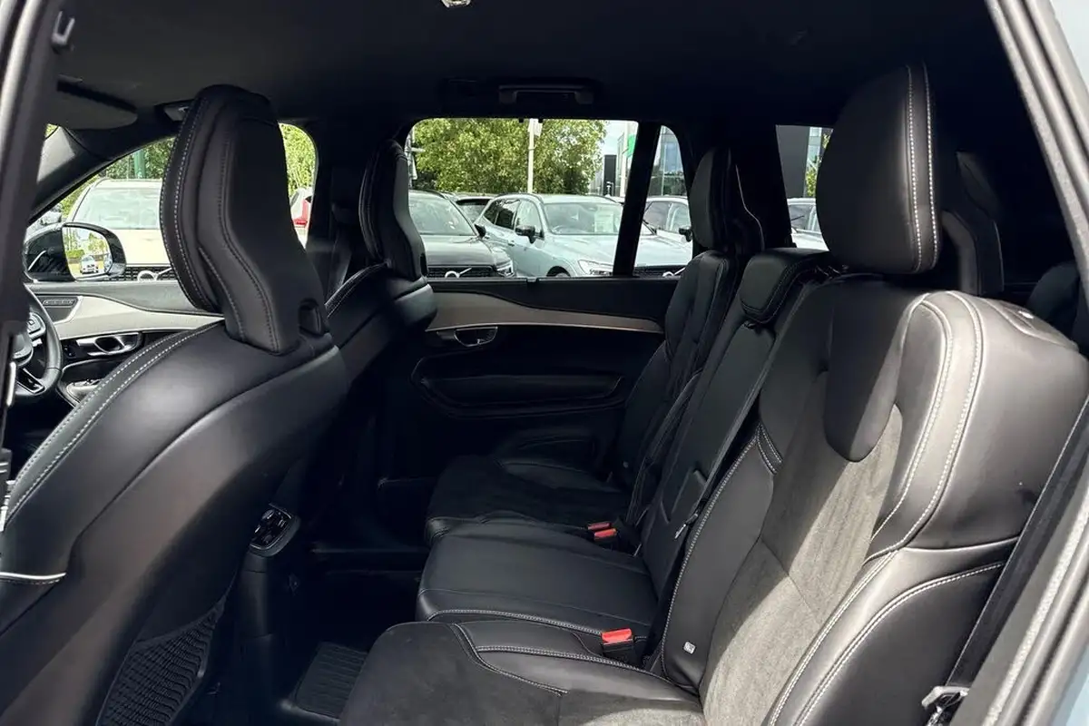2022-volvo-xc90-20-t8-r-design-455bhp-big-30