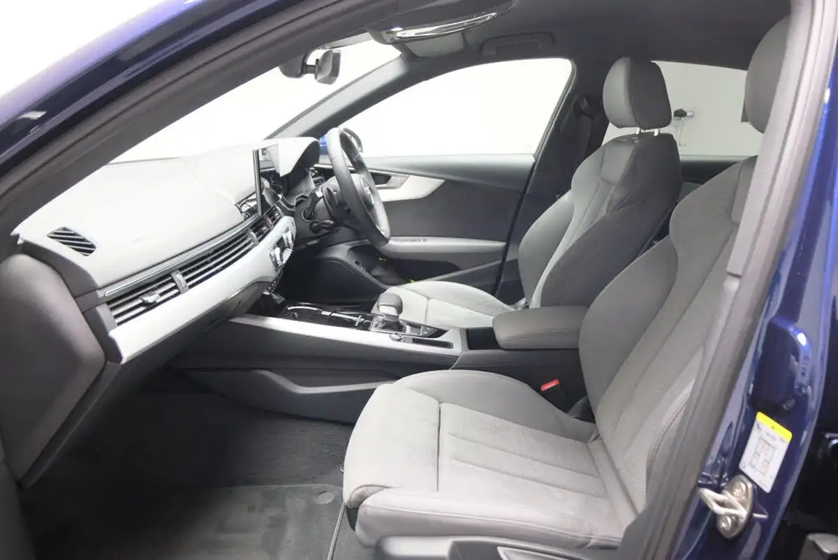 2023-audi-a4-20-35-tfsi-s-line-big-12