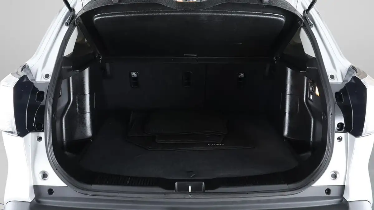 2023-suzuki-s-cross-14-boosterjet-motion-big-15