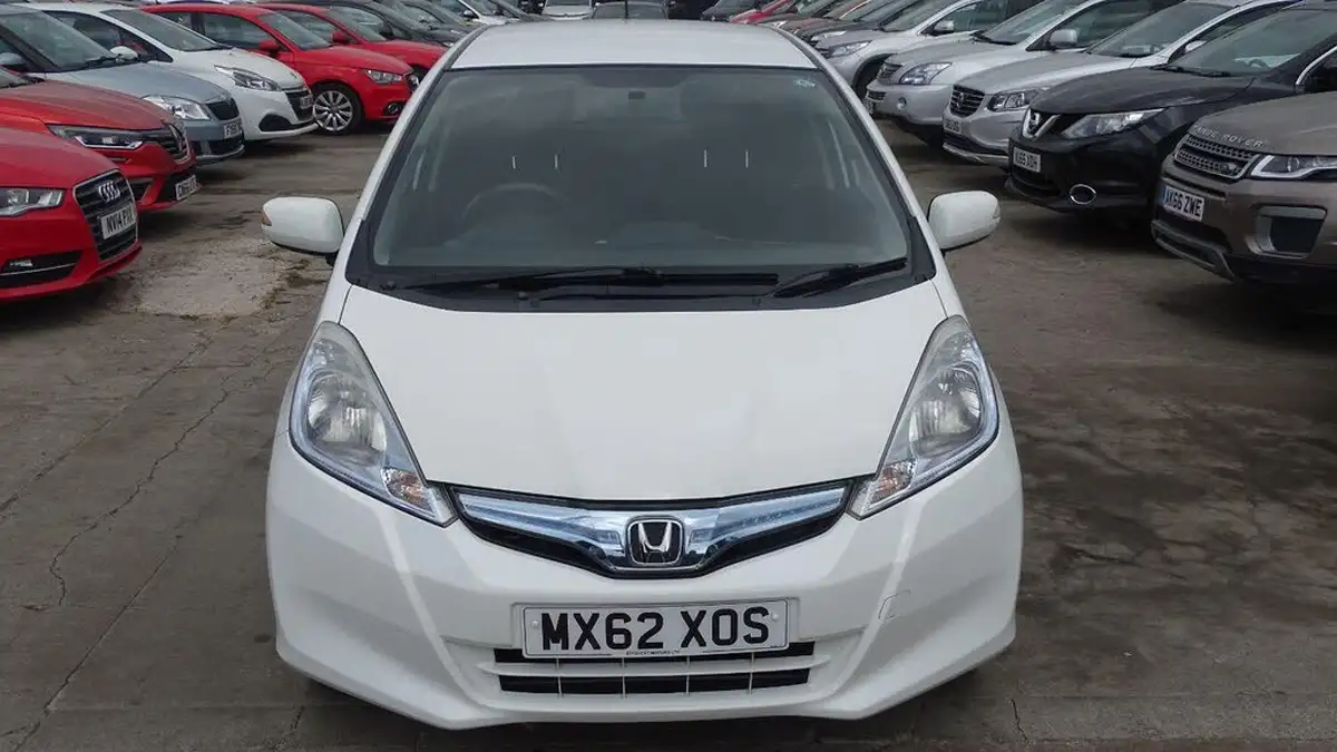 2013-honda-jazz-13-he-big-17