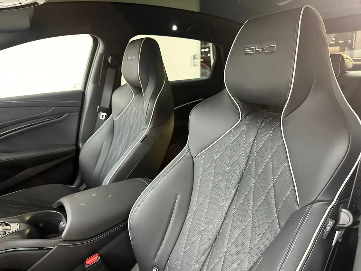 2025-byd-seal-e-design-big-12
