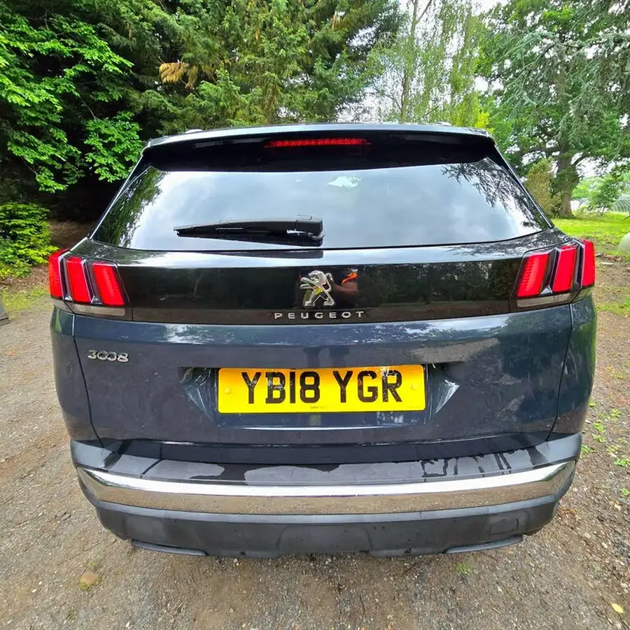 2018-peugeot-3008-suv-15-bluehdi-allure-big-11