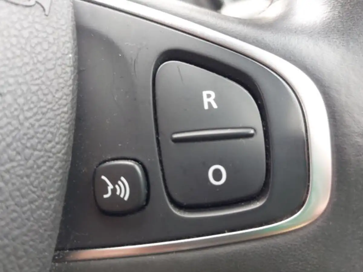 2018-renault-captur-09-tce-dynamique-s-nav-big-13