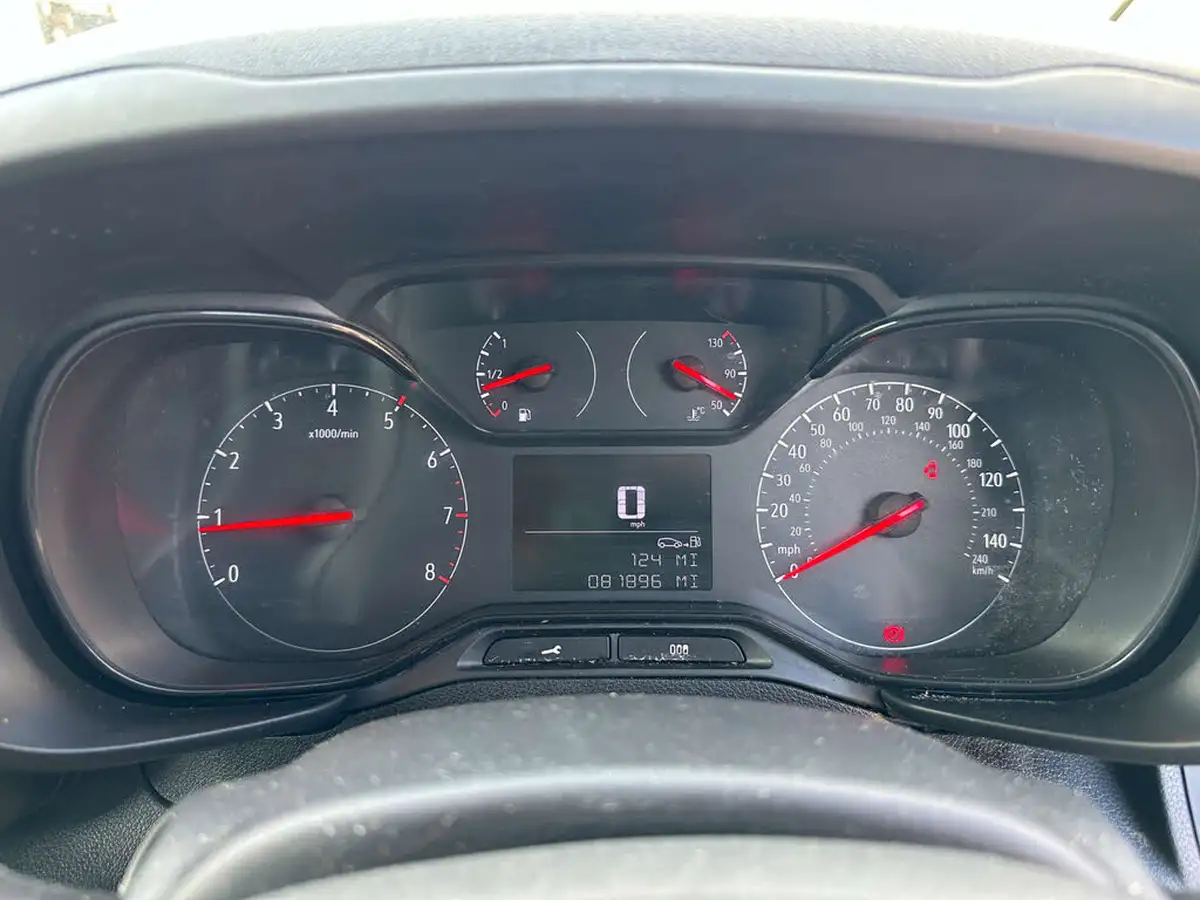 2019-vauxhall-combo-15cdti-sportive-2300-16v-100pseu6dt-l1h1-panel-big-20